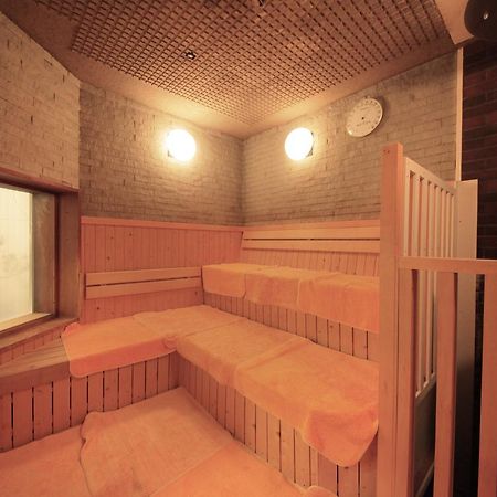 Ueno Station Hostel Oriental Ⅲ Токіо Екстер'єр фото