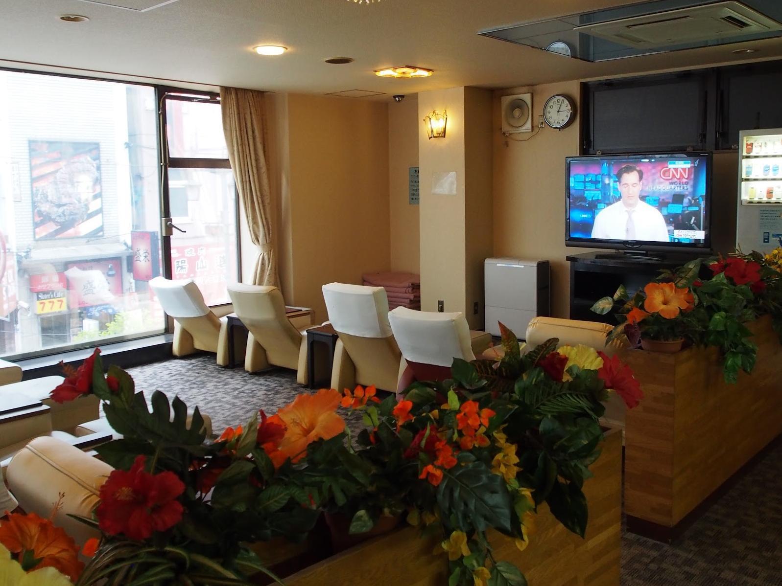 Ueno Station Hostel Oriental Ⅲ Токіо Екстер'єр фото