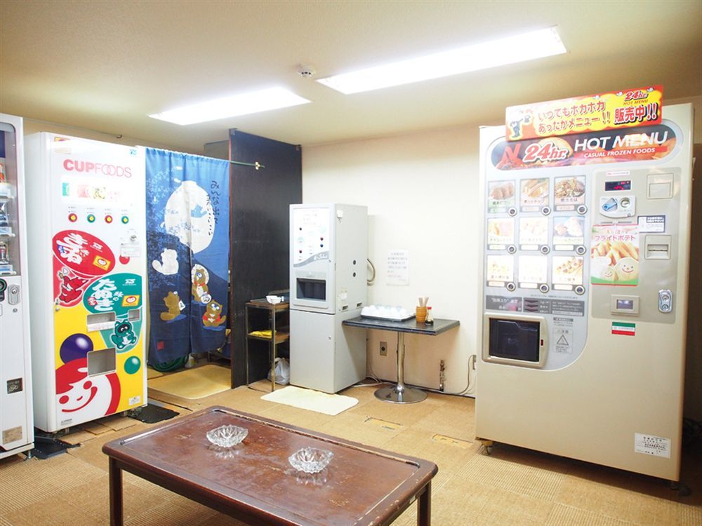 Ueno Station Hostel Oriental Ⅲ Токіо Екстер'єр фото