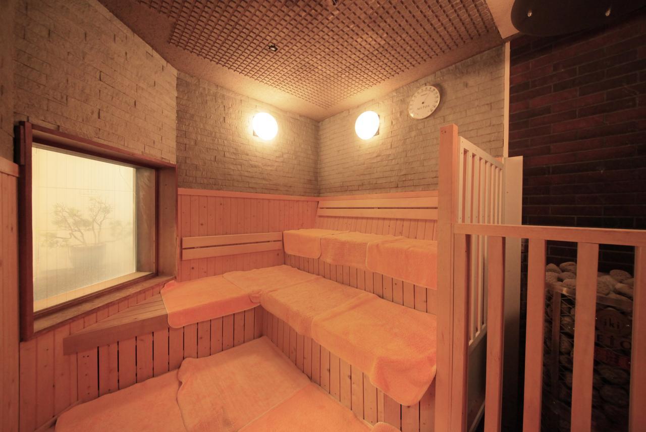 Ueno Station Hostel Oriental Ⅲ Токіо Екстер'єр фото