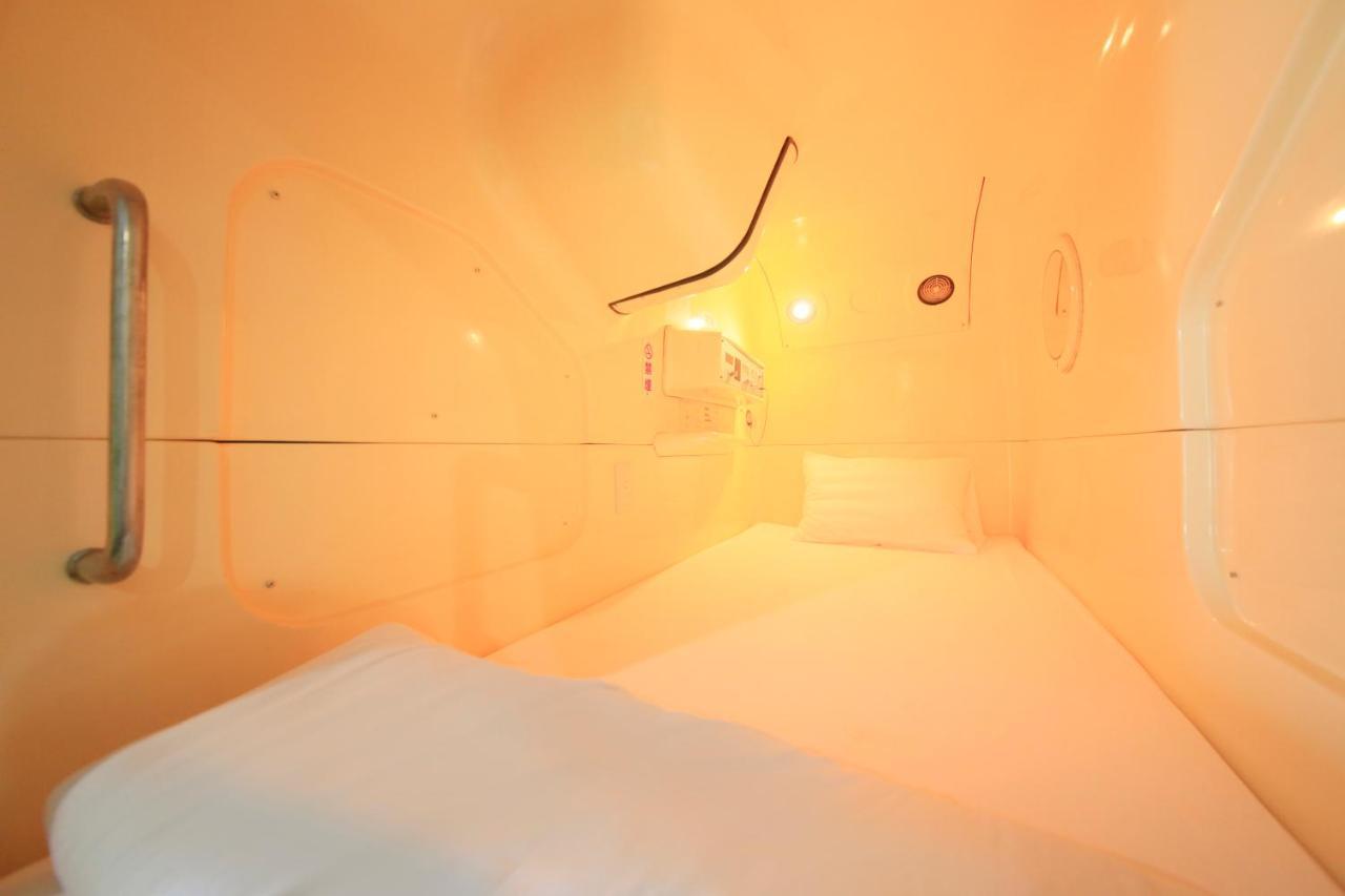 Ueno Station Hostel Oriental Ⅲ Токіо Екстер'єр фото